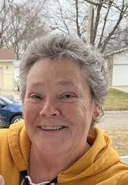 Alyssa Lannen's Instagram, Twitter & Facebook