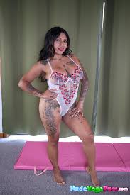 BabeSource on X: Maya Lynn - Nude Yoga Porn | t.co8WcSh1LH9G  t.cokIGSVKFpAC @MayaLynn88 t.coQvT35vB7Qh  X