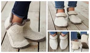 Skuld textured easy shoulder bag a mid sized shoulder bag with mid century modern octagon and square pattern defined in knits and purls. Knit Modern Mocs Slippers Knitting Patterns