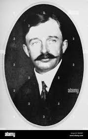 Karl Schutz's Instagram, Twitter & Facebook