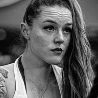 Leah Pollard's Instagram, Twitter & Facebook