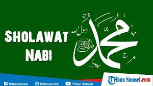 Bacaan sholawat nariyah yang bisa membuka pintu rejeki kamu lho! Bacaan Sholawat Nariyah Lengkap Dengan Tulisan Arab Bahasa Indonesia Dan Artinya Tribun Sumsel