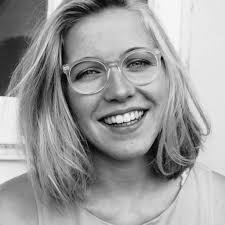 Michelle Fletcher's Instagram, Twitter & Facebook