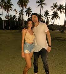 Watch enrique's new music video me pase: Enrique Iglesias Updates On Twitter Enriqueiglesias Onset In Miami Recently