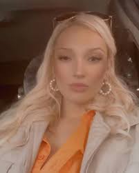 Isabella Lambert (@isabellalambert_) • Instagram photos and videos