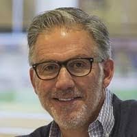 Kendall Kern's Instagram, Twitter & Facebook