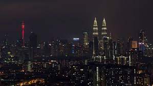 Diantaranya adalah sky trail, the maze, atau juga flying rasakan sensasi berbeda, satu kolam dengan pembunuh terganas di dalam air tersebut. Mencuri Waktu Menjadi Turis Di Kuala Lumpur