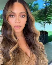 Please download one of our supported browsers. Beyonce Sends Flowers To A Young Cancer Patient And Makes Her Day Glitter Magazine