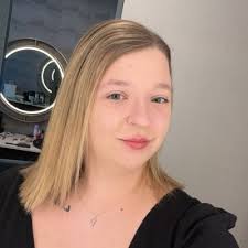 Emilia Johnson (@emjjohnson24)