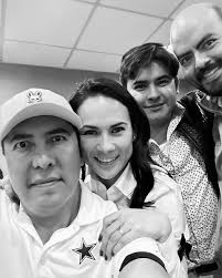 Alejandra Del Moral (@AlejandraDMV): "Que sean mis hermanos es una de las  tantas cosas p..."