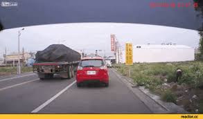 Car crashes crash cars compilation dash cam. Accidente Car Crash Gif Find On Gifer