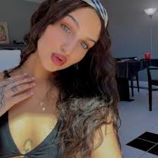 emma farris (@emmagfarris)