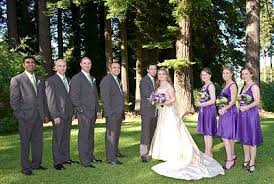 The Colas Had An Uneven Wedding Party But That Didn T Stop Them From Taking The Traditional All Lined Up Weddin Wedding Wedding Party Photos Amazing Weddings