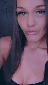 Kristy Doran's Instagram, Twitter & Facebook