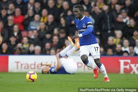 Idrissa gueye is everton's most important player, the reason their defense functions, the reason their attack and be so open, and the reason marco silva has everton in sixth place. Everton Fans Think They Ve Seen Sign Idrissa Gueye Will Leave