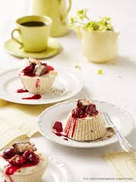 Bounty Eistortchen Mit Kirschen Von Yasiliciousde Chefkoch Eistorte Dessert Rezepte Einfach Dessert Ideen