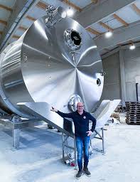 ▷ Destillerie Farthofer beeindruckt mit neuer Produktion