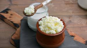 Drinking hot water plain makes me sad :o( and drinking hot water with manuka honey (although somewhat beneficial) is putting too much sugar in my when i was at my worst acid reflux symptoms burning in my esophagus i lived on apple sauce and yogurt. Food Myths Debunked Does Hot Water Really Stop Acid Reflux 1md