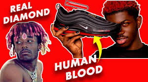 Feb 04, 2021 · lil uzi vert implanted a $24 million pink diamond in his forehead and, after seeing him write and delete a tweet about the piercing maybe killing him, it doesn't seem to have been a good idea. Human Blood In Satan Shoes Lil Uzi Vert Diamond Implant Youtube
