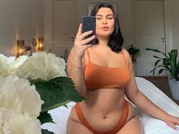 These Are the Best Wireless Bras for Women With Big Busts | Who What Wear,  MyDomaine