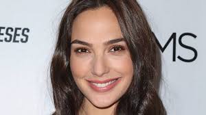 With tenor, maker of gif keyboard, add popular gal gadot animated gifs to your conversations. Gal Gadot Wird Zu Kleopatra Judische Allgemeine