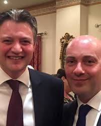 A journalist rings a public officer with questions he doesn't like, and he  publishes the journalist's phone number