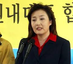 그러면서 조 의원은 박영선 더불어민주당 서울시장 후보가 안쓰럽다. ë°•ì˜ì„  ë‚˜ì´ ê³¼ê±°