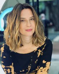 Fernanda Azevedo's Instagram, Twitter & Facebook