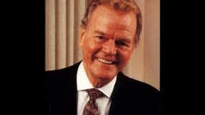 Eloise Glenn's Instagram, Twitter & Facebook