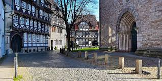 Finde und buche das hotelangebot im hotel im haus zur hanse, nach dem du wirklich suchst. Scheinwerferlicht Auf Unsere Traditionsinseln Der Lowe