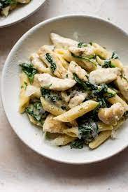 This Creamy Spinach Chicken Pasta Recipe Is Quick And Oh So Tasty Parmesan Makes It Wonderful Creamy Chicken Spinach Pasta Pasta Recipes Spinach Pasta Recipes