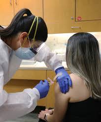 Flu season typically runs from october to april or even may, so getting your vaccine in march still isn't too late. When To Get Flu Shot 2020 Best Time To Get Vaccine
