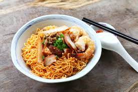 While many are familiar with western malaysian favourites such as penang laksa, penang char kway teow, and nasi lemak, there are plenty of eastern malaysian dishes that have slipped off the radar. Kolo Mee Traditional Noodle Dish From Kuching Malaysia