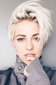 Kristi Hand (sunkissednaz)