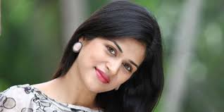 Overleaves of famous people last names starting with i and j. Celebrities With Last Name Das Famousfix Com List