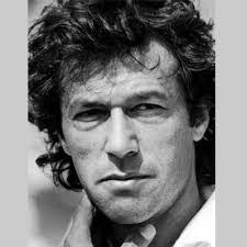 Summaya Khan's Instagram, Twitter & Facebook