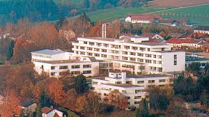 Unser ziel ist es auch langfristig hier im landkreis rottal inn ein psychosomatisches kompetenzzentrum mit herausragender regionaler und internationaler medizinischer und wissenschaftlicher bedeutung zu schaffen. Simbach Am Inn Psychosomatische Klinik