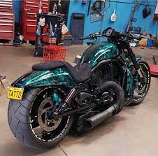 Pin By Tt On Harley Davidson Custom Choppers Harley Davidson Bikes Harley Davidson Night Train Harley