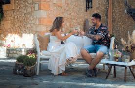 Er ist mit abstand der älteste kandidat, der die 20 jahre jüngere bachelorette 2020 von sich überzeugen möchte. Die Bachelorette 2020 Der Konkurrenzkampf Ist Entbrannt Unterhaltung Stuttgarter Nachrichten