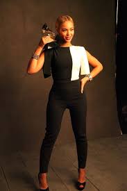 Beyonce She Makes Me Proud To Spell My Name W O M A N Maya Angelou Quote Beyonce Style Beyonce Queen Evening Outfits
