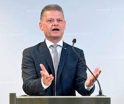 Die tagespresse zaubert täglich tausenden österreichern ein lächeln ins gedicht. Oqtm D5w3 E8xm
