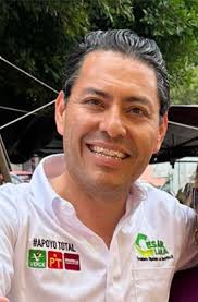 CONTUNDENTE TRIUNFO DE CESAR LARA EN EL DEBATE