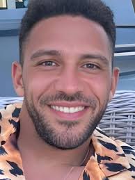 What a super handsome guy