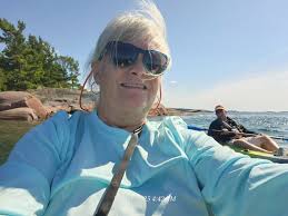 August 12th. Left Grafton IL at 7am. Beautiful morning. Had 2 locks & had  to wait a little over an hr