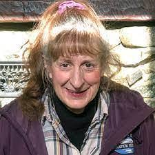 Kellie Compelube's Instagram, Twitter & Facebook