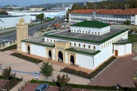 La future mosquée comprendra une salle de prière pour les hommes, une autre pour les femmes. France La Grande Mosquee Mohammed Vi De Saint Etienne A Rouvert Ses Portes