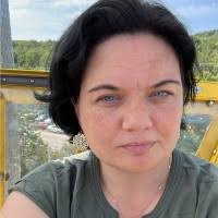 60+ "Val Haynes" profiles