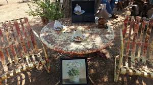 Penny S Vintage Home Junkfest Vs Penny S Junkyard Vintage House Outdoor Decor Table Decorations