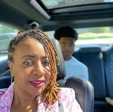 E. Robinson Designs-Interior Designer/Event Decor