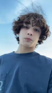 Joshua Cantor's Instagram, Twitter & Facebook